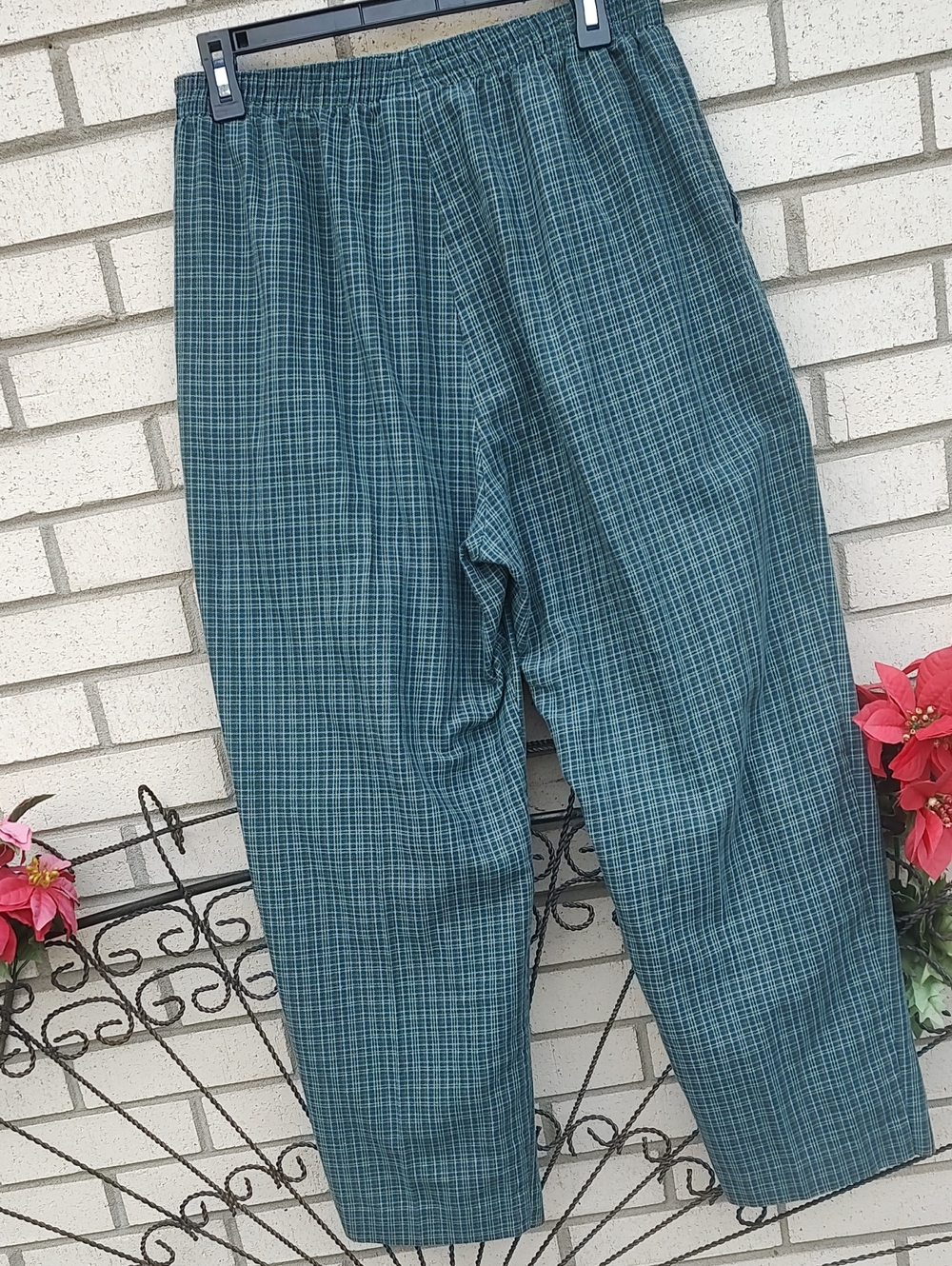 Jantzen/Pants - Picture 7 of 9